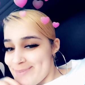 Meet your Posher, Whiteegirll